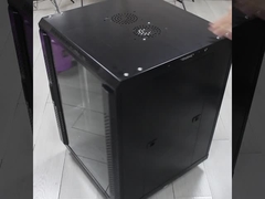 Cabinet de serveur réseau polyvalent pour différentes configurations réseau