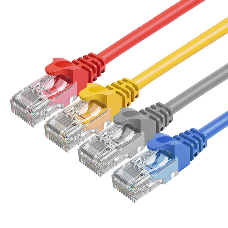 Cable Ethernet CAT5E violet Cable de patch Cat5e pour un réseau durable et sécurisé