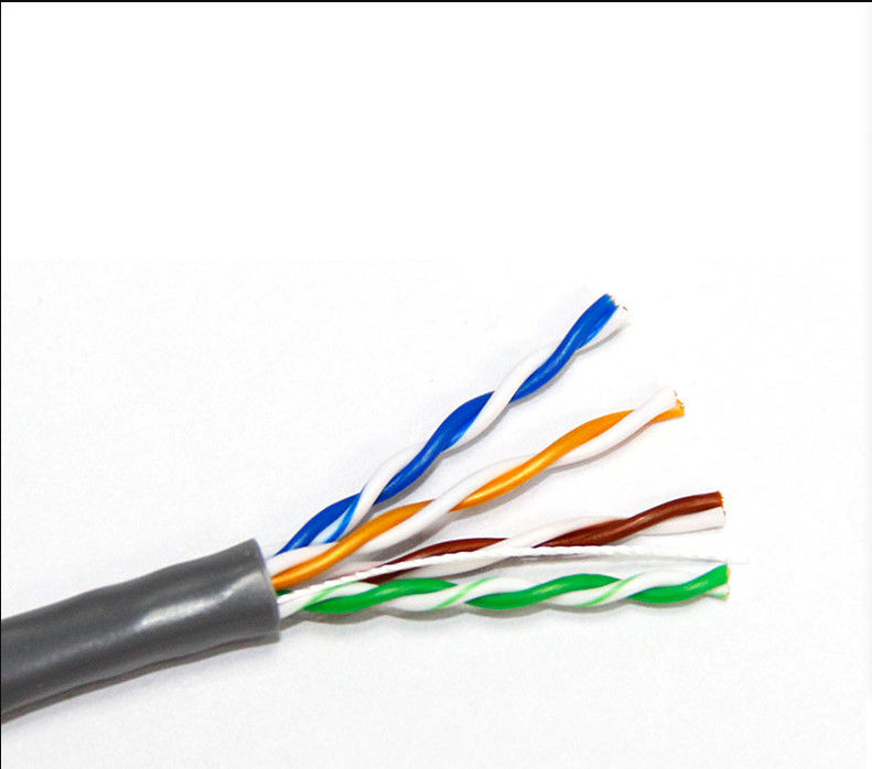 24AWG 4 paires de PE de PVC du CU CCA Cat5e LAN Cable For Computer de veste